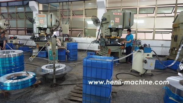 Línea de alimentación de alta velocidad para material delgado de precisión