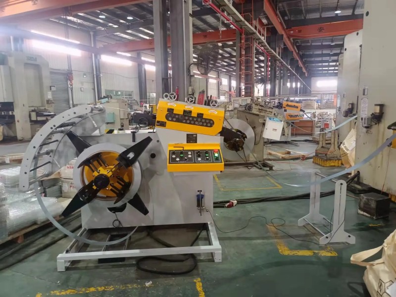 Detalle de fabricación y lado de carga de una PUL 2 en 1 HENLI
