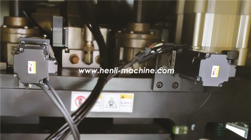 Sistema de ajuste automático de corrección del alimentador NCHL-B