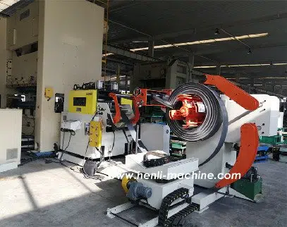 Línea NCHL para alimentación de bobina en estampado de piezas automotrices