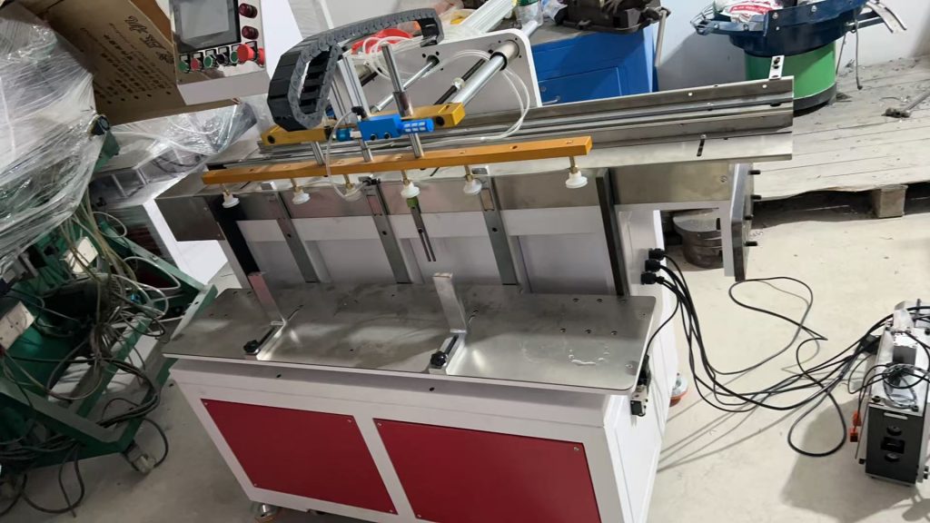 Alimentador automático de formatos para prensa: equipo y configuración, vista 2