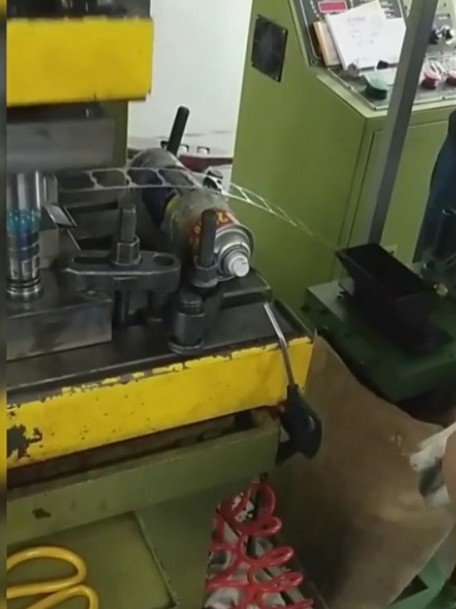 Cortador de chatarra SKH para prensa: detalle técnico del producto, vista 5