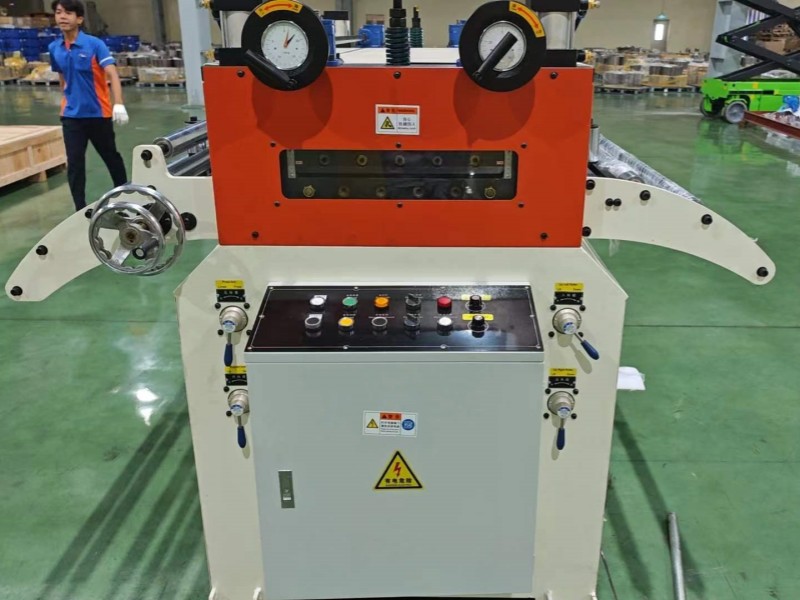 Enderezadora pesada BTL para bobina metálica: equipo y configuración, vista 6