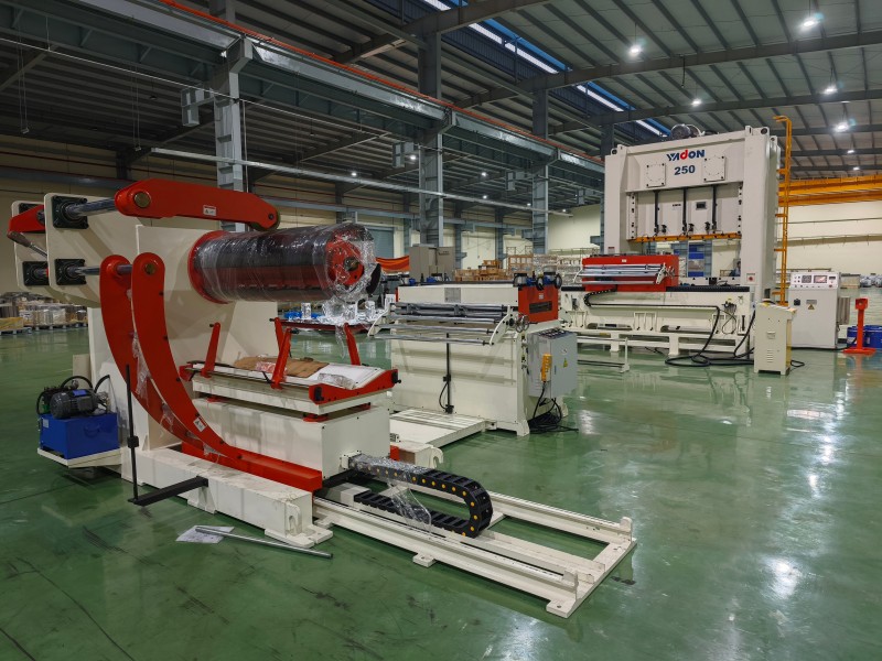 Enderezadora pesada BTL para bobina metálica: instalaciones y casos, vista 7